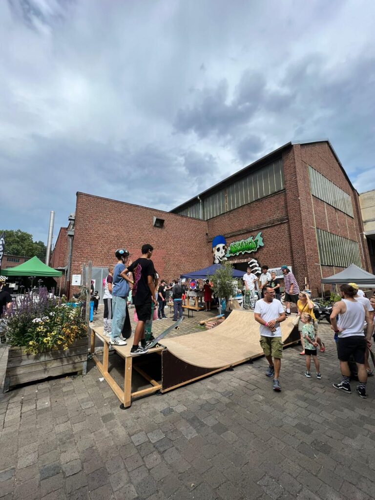 Heute Eröffnung der Halle Rollfabrik